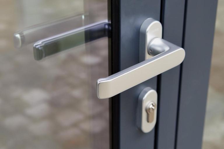 Choisir une porte d'entrée à Clermont, conseils et options